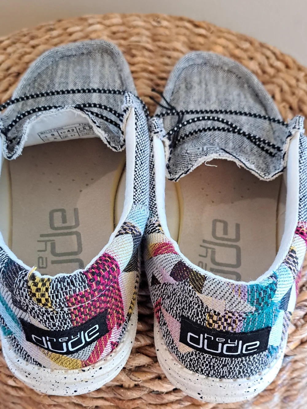 NWOT HEY DUDE Mens Wally Funk Etno Grey Aztec Print Casual/Athleisure Loafers 9